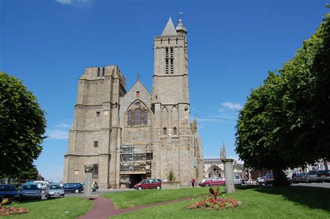 Cathédrale de Dol-de-Bretagne, Ille et Vilaine www.paysdelabaie-mtstmichel.com