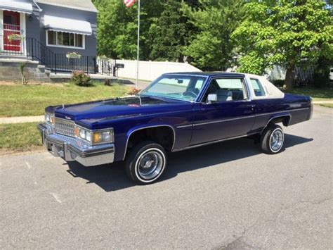 1979 Cadillac Coupe Deville Low Rider Hydraulics very clean