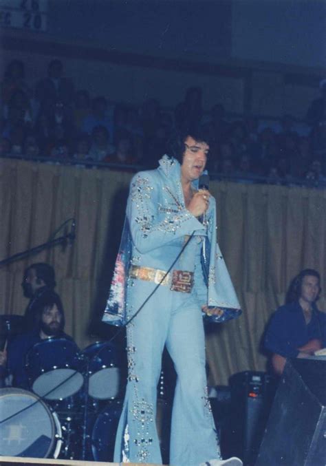 November 14 – Events – Today in Elvis Presley History – Elvis Presley