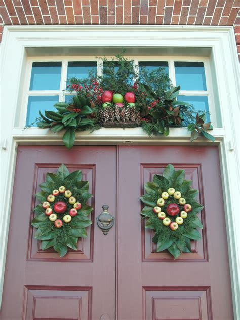 Pin by N McVoy on Williamsburg Christmas | Christmas wreaths, Christmas decorations, Holiday decor