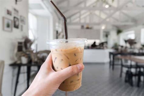 Which Oat Milk Tastes The Best With Coffee? (Hot & Iced Coffee)