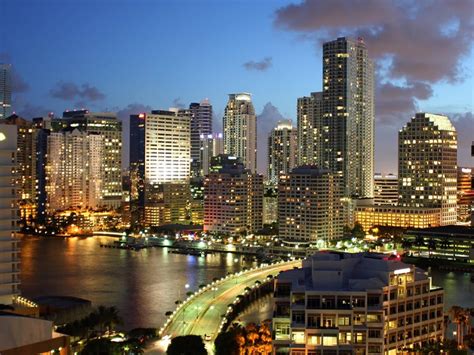 🔥 [73+] Miami Skyline Wallpapers | WallpaperSafari