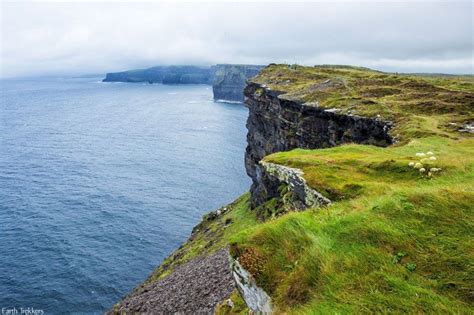 Cliffs of Moher Travel Guide: HELPFUL Tips, Map & Photos – Earth Trekkers