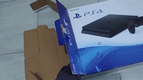 UNBOXING PS4 SLIM - YouTube