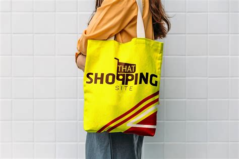 Free Yellow Color Tote Bag Mockup PSD Template - Mockup Den