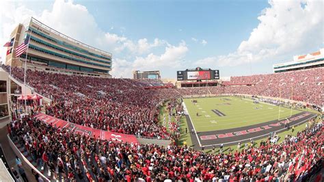 Texas Tech Football season sets stadium attendance to 25% | newswest9.com