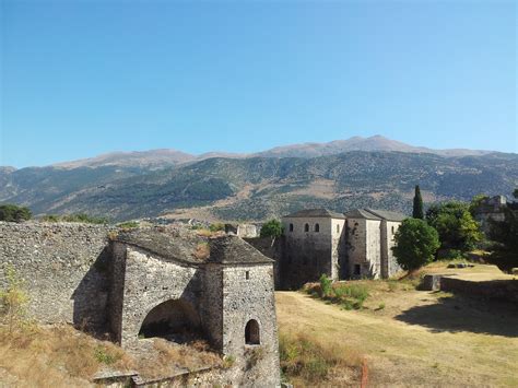 File:Ioannina Castle (from the inside).jpg - Wikimedia Commons