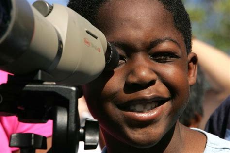 Free picture: Afro American boy, face, child enjoying, lens, binocular
