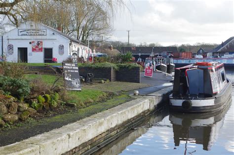 Norbury Junction © Stephen McKay cc-by-sa/2.0 :: Geograph Britain and Ireland