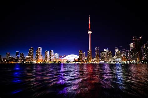 Toronto Nightlife – Why We Love It