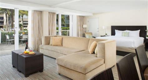 Hilton Fort Lauderdale Marina vacation deals - Lowest Prices ...