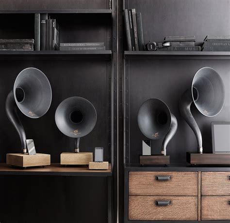 Giant Bluetooth Gramophone Speaker