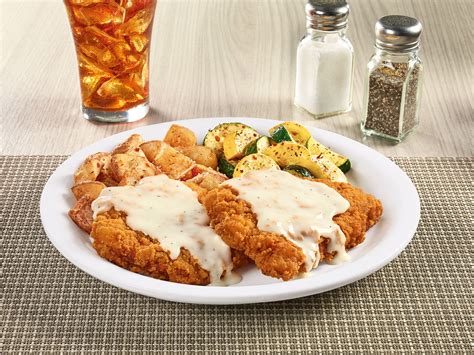 Plate Lickin' Chicken Fried Chicken - Denny's Canada