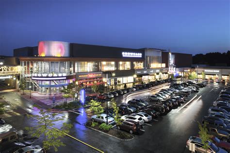 Dedham Shopping Mall: A Retail Hub with a Rich History and Vibrant Present