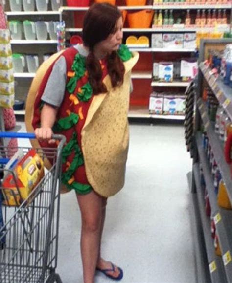 Funny People of Walmart In Weird Outfits - 30 Photos - Page 19 of 30 ...