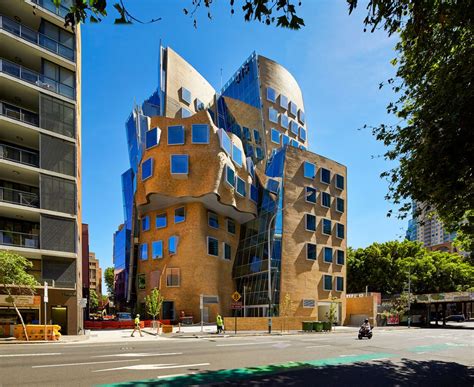 Thick skin: Dr Chau Chak Wing building | ArchitectureAu