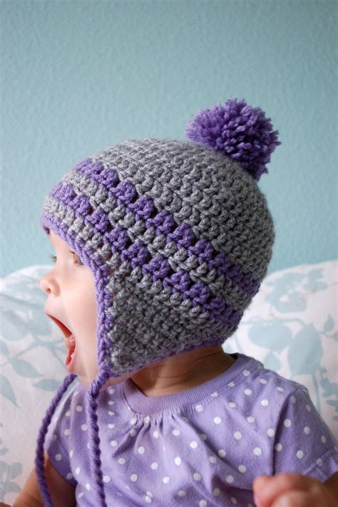 Alli Crafts: Free Pattern: Earflap Hat - 9-12 Months