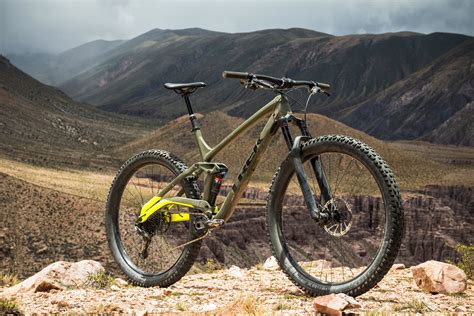 Trek Full Stache: Neues 29"+ Trailbike für Abenteuer-Touren - MTB-News.de