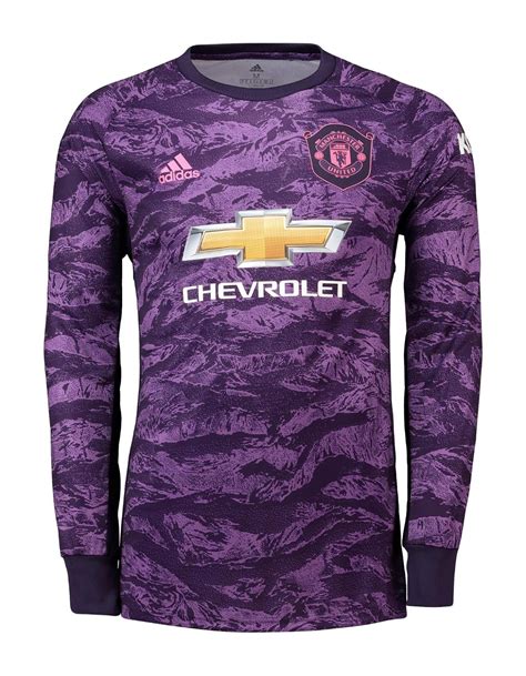 Manchester United Women 2019-20 GK Kit