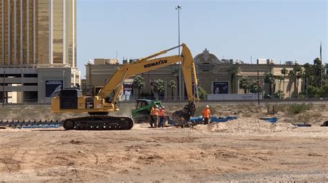 Construction activity begins at Las Vegas Raiders stadium site – VIDEO ...