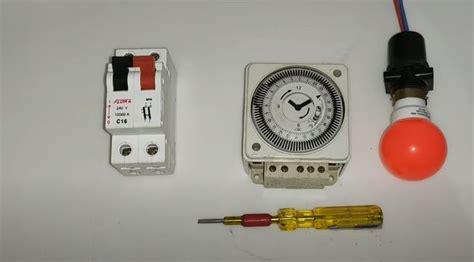 How to Set a Smart Electrician Timer? (Full Process)