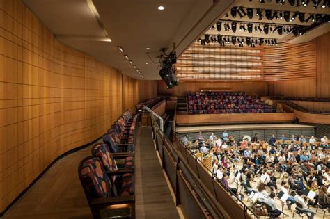 Renovated David Geffen Hall Opens at Lincoln Center, Manhattan - New ...