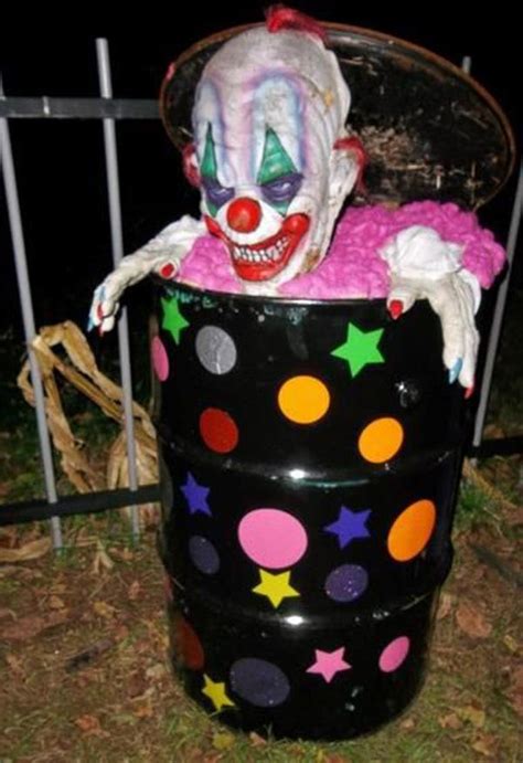 20 Cool And Scary Clown Halloween Decorations #clown #decorations #halloween #scary | Clowns ...