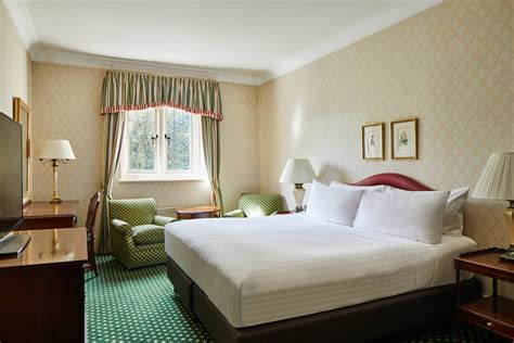 Hotel Photo Gallery | Hanbury Manor Marriott Hotel & Country Club