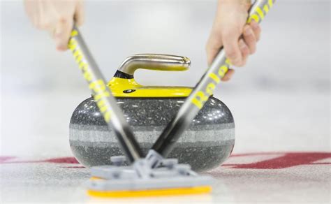 Learn What is Curling – McIntyre Curling Club