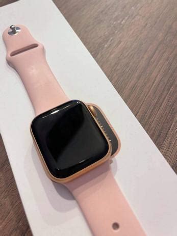 Apple Watch SE 40mm rose gold KOT NOVA