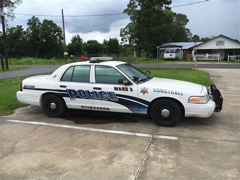 Allan Parish Ward 2 Constable Ford Crown Victoria (Louisiana) | Police cars, Police car pictures ...