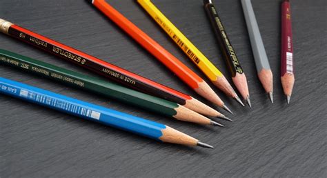 Guide to Pencils for Drawing – Ian Hedley ASGFA