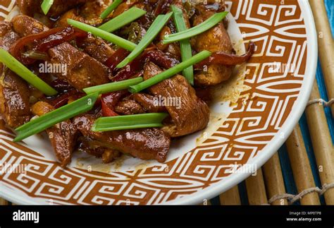 dapandzhi - Fried chicken, Dungan cuisine Stock Photo - Alamy