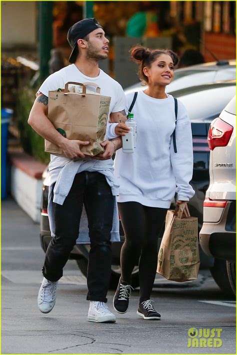 Ariana Grande Holds Hands with Boyfriend Ricky Alvarez at Whole Foods ...