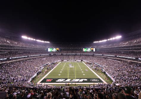 Survivor at Every Stadium: New York Jets – Saturday Night FootballTeam Draft