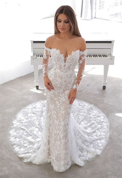 Get the Look - Hailey Bieber's Wedding Dress - Stella's Bridal