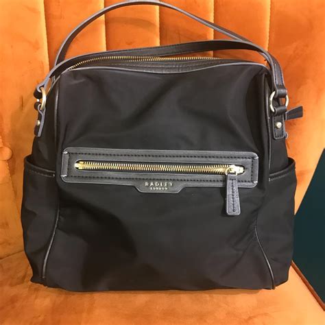 Radley Women's Black Bag | Depop