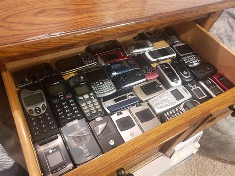 Some of my collection of old cell phones : CoolCollections