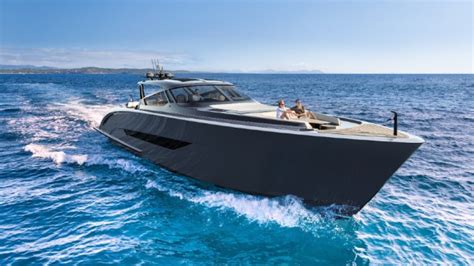 Tom Brady Trades His New Wajer 55S Cruiser for a 77-Foot Flagship