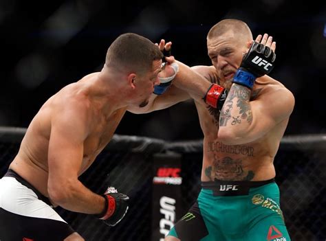 How bad is Conor McGregor's record against fellow southpaw fighters?