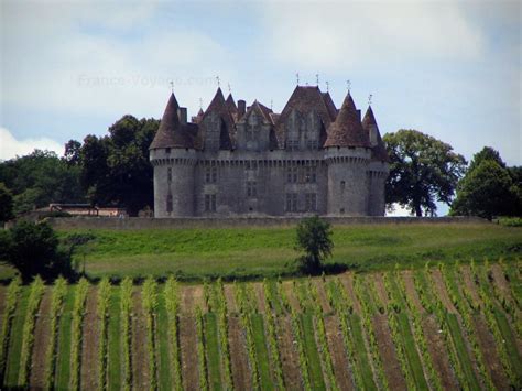 Photos - Monbazillac castle - 2 quality high-definition images