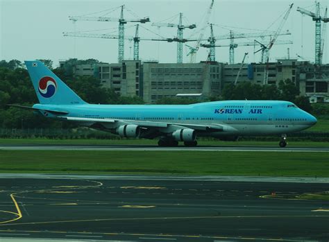 파일:Korean Air Boeing 747-400, HL7484, SIN 2.jpg - 위키백과, 우리 모두의 백과사전