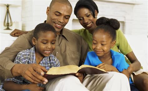 6 Ways to Keep God at the Head of Your Family - The Praying Woman