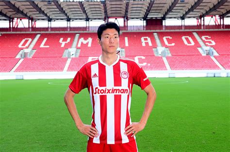 Olympiacos signs Ui-jo Hwang - ΟΛΥΜΠΙΑΚΟΣ - Olympiacos.org