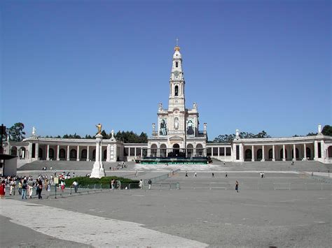 Croatia & Portugal: Portugal national shrine of our Lady of Fátima