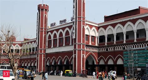 Railway Board: Old Delhi railway station to regain its past glory - The Economic Times