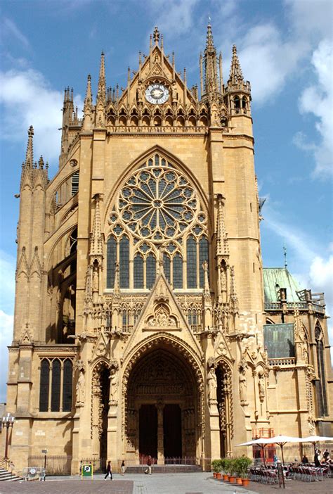 Metz : la cathédrale Saint-Étienne fête ses 800 ans | Les Tablettes Lorraines