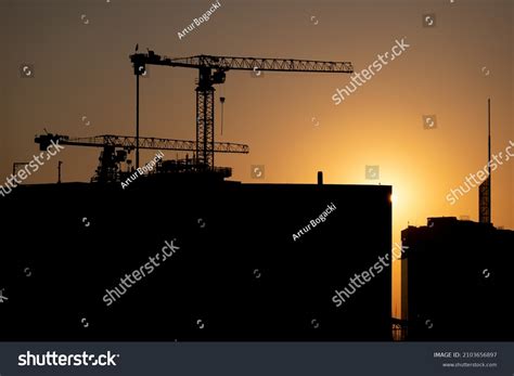 Construction Site Sunset Skyscraper Apex Silhouette Stock Photo 2103656897 | Shutterstock