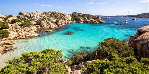 Sardinien: Europas Karibik mit Flug, -150 € | Travelzoo