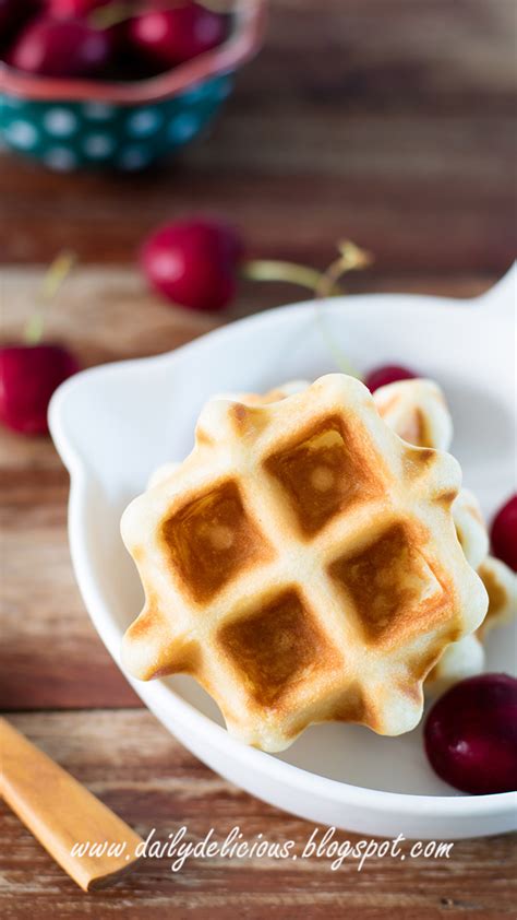 dailydelicious: Mini Waffles